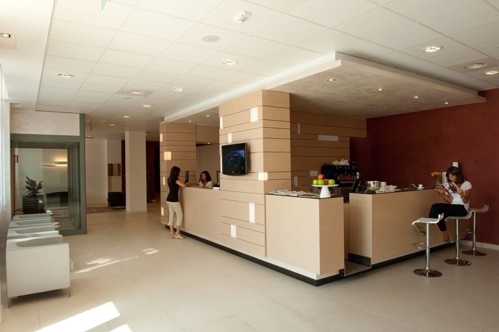 Best Western Hotel Cristallo Mantova Вирджилио Интерьер фото